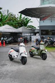 Vespa GTV 300 Lifestyle Premium Scooter Motorsikal