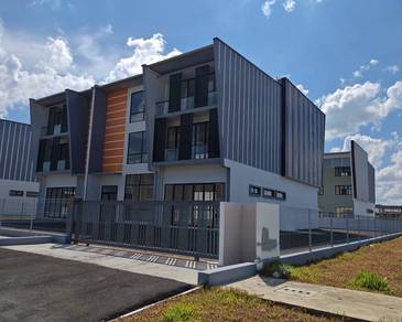 Brand New Semi-D Corner Office Showroom @ Pines Square, Kuching.