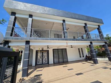 Corner Lot, 2-Storey Bunglow at Taman Tasik Semenyih, Semenyih.
