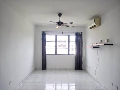 Nice House Partially Furnised SD Apartment II Bandar Sri Damansara