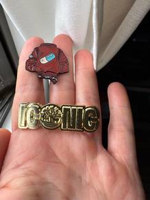 Timberland lapel pins 2pcs (New)
