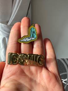 Timberland pins 2pcs (New)
