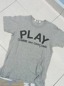 Baju perempuan CDG