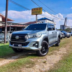 Toyota HILUX 2.8 BLACK EDITION (A)