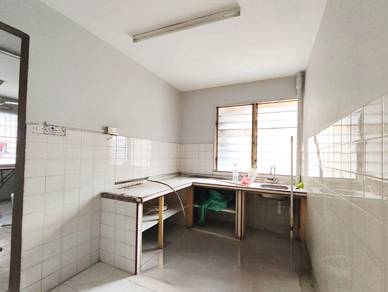 Taman Lip Sin Apartment (Block 1) 700SF P/Renovated **NEWLY PAINTED**