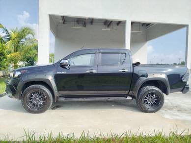 Toyota HILUX 2.4 G 4x4 6-speed (A)