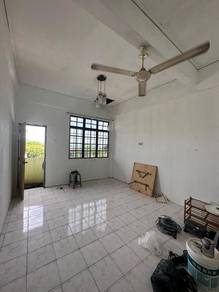 **1-FIXED COVERED CARPARK-Bayan Permai 915sqft 3-Bedrooms Tiles Flr