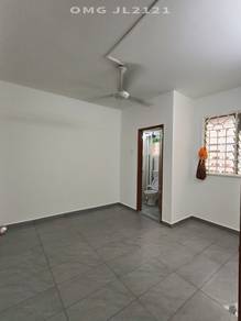 Bukit Tinggi Klang Shop apartment rumah sewa Renovated