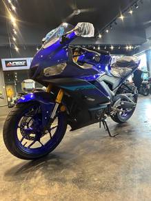 YAMAHA R25 Yamaha 