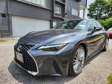 Lexus IS300 VERSION L 2.0 (A) 360CAM BSM 3LED