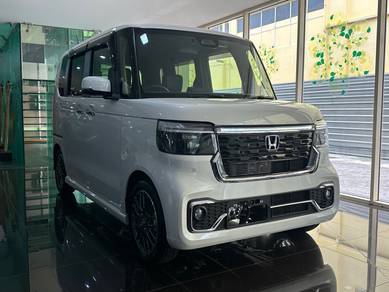 Honda N-Box 660cc Custom Turbo Honda Sensing