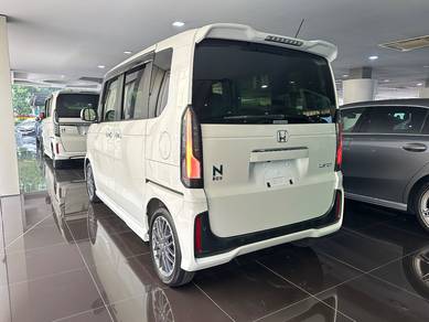 Honda N-Box 660cc Custom Turbo Honda Sensing