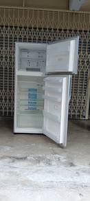 Toshiba Dual Door Peti ais Fridge 480L