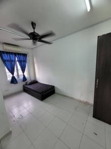 [NEXT TO MRT] Master Bedroom MALE ONLY !!! @ SERI KEMBANGAN SERDANG