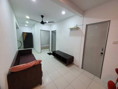 [NEXT TO MRT] Master Bedroom MALE ONLY !!! @ SERI KEMBANGAN SERDANG