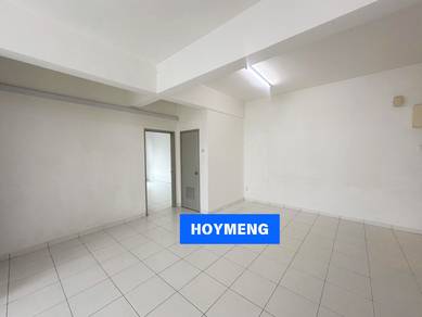 2 CARPARK GOLDEN TRIANGLE UNFURNISHED Corner Unit