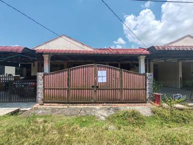Kampung Lalang Luas