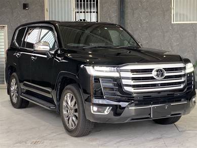 Toyota LANDCRUISER 3.3 ZX BLACK INTERIOR