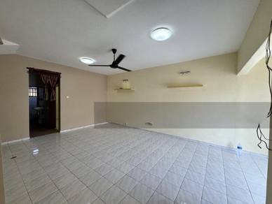 Well Maintain 2 Storey Terrace @ Bandar Damai Perdana