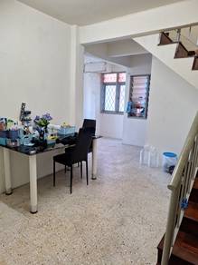 3R2B Tulip Pandan Indah Nearby Cempaka LRT Station For Sale