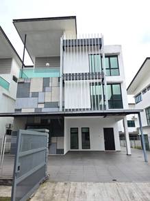 FREEHOLD NonBumi 3 Storey Semi D @ Taman Kajang Perdana For Sales