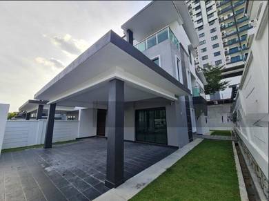 3 Storey Semi-D at Rafflesia Residence, Bandar Sungai Long