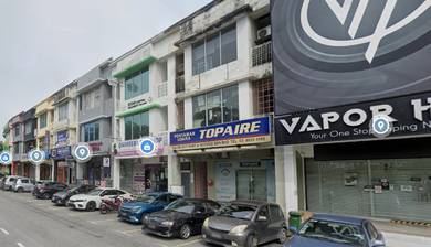 3 Storey Shop Face Main Road in Bandar Seri Putra