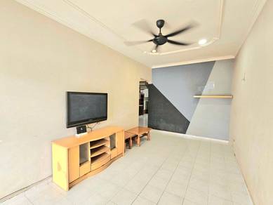 Jalan Indah 4/2 @ Bukit Indah, Renovated, Painting, Ready, Good Unit