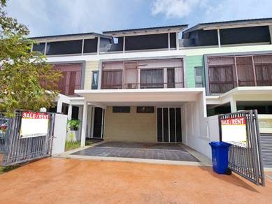 LAKE VIEW 3 STOREY Superlink Thistle Grove Denai U16 Shah Alam Elmina