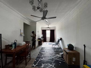 Level 2, De Cendana Apartment at Setia Alam