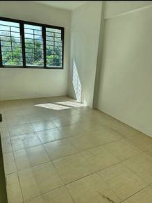BL Garden At Farlim Freehold Renovated Hill View ( Full Loan )
