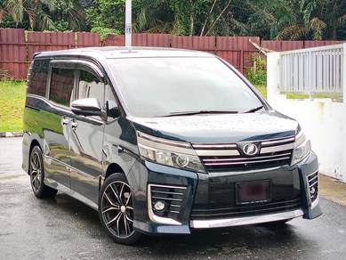 Toyota VOXY 2.0 ZS KIRAMEKI II Super CARKING