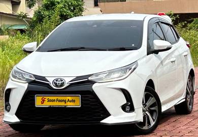 Toyota YARIS 1.5 E (A)