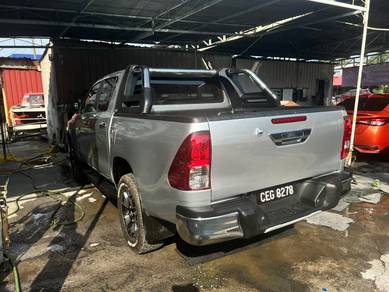 Toyota HILUX 2.4 L-EDITION (A)PERAK/TIPTOP