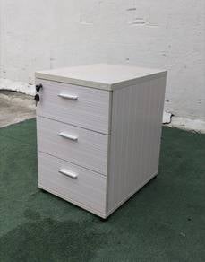 YC98H Laci Mobil 3 Drawers Mobile Pedestal Oak