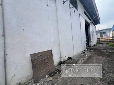 Klang Utama 1.5 Storey Semi-D  Warehouse For Sell 