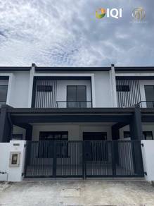 Sg MAONG Double Storey Terrace Intermediate For Sale Near Green Road
