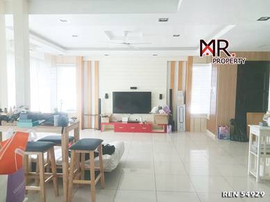 FULLY RENOVATED Double Storey Semi-D Bandar Laguna Merbok FOR SALE