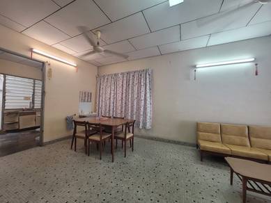 2 storey terrace end lot for sale at Island Park