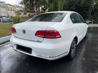 Volkswagen PASSAT 1.8 TSI (A)LOAN/CASH