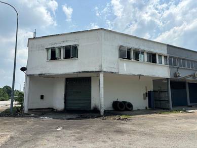 Bukit Beruntung 1.5 Story CORNER Terrace Factory To Let
