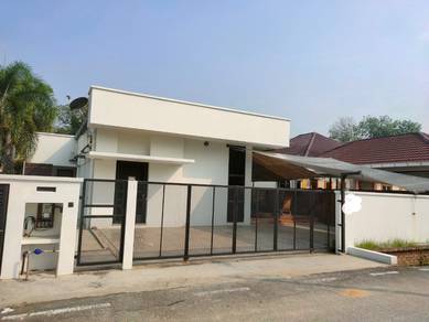 BUNGALOW Lorong Teratai Putih Kuang (with CF now rented as Homestay)