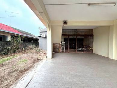 * Rumah Semi-D * Kluang , Batu 2 * nk Jual *