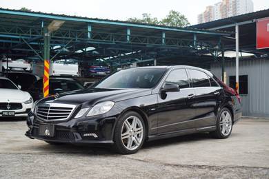 Mercedes Benz E250 1.8 CGI AMG SUNROOF