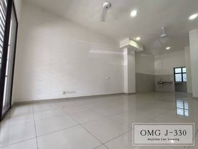 Setia Utama 2 Setia Alam  Three Storey House For Sale