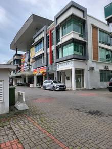 Corner First & Second Floor Shop at Bangi Gateway Streetmall for Rent