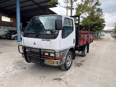 10 Kaki Mitsubishi FB511 Wooden Cargo For Sell