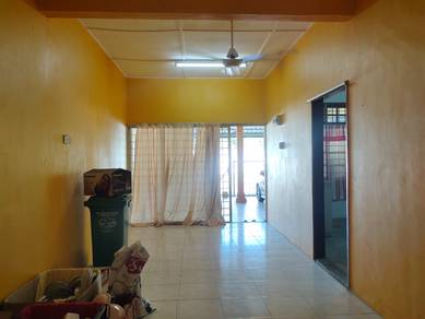 Strategic Location| Good Maintenance| Below Price