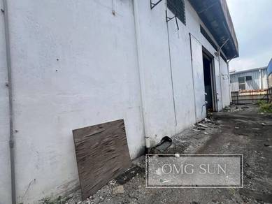 VALUE BUY Taman Klang Utama 1.5 Storey Semi D Warehouse 60x140 Office