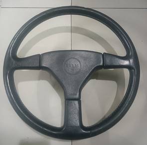 Steering momo